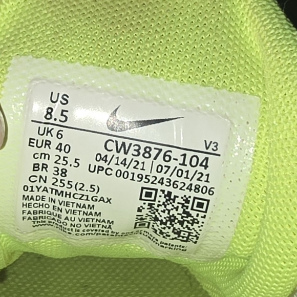 NIKE ZOOM AIR FIRE SIMMIT WHITE & VOLT 8.5 Women's CW3876-104 Sneakers - Picture 6 of 7